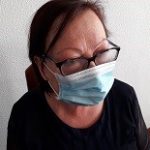 Gafas empañadas al colocar la mascarilla por encima.